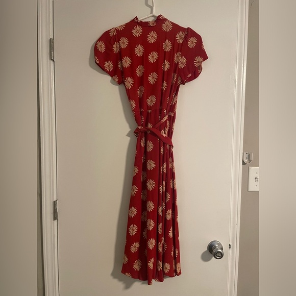 Madewell Ruffle-Edge Midi Wrap Dress in Daisy Daydream - Picture 5 of 9